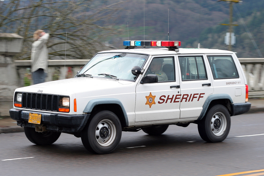 Sheriff Jeep Cherokee